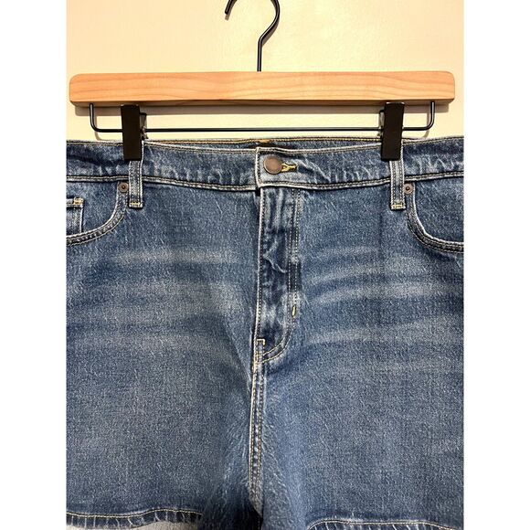 NWT Banana Republic Mid-Rise Medium Wash Denim 4" Shorts Plus Size 35 - Picture 10 of 10